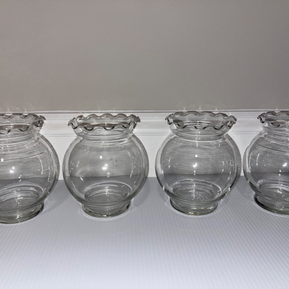 4 Round Clear Glass 5” Vases Ruffle Edge - Picture 2 of 8